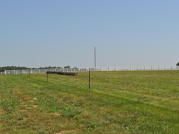 3rd image of 000 N Farm Road 175