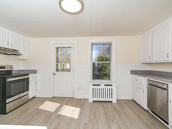5th image of 21 Bellevue Ave