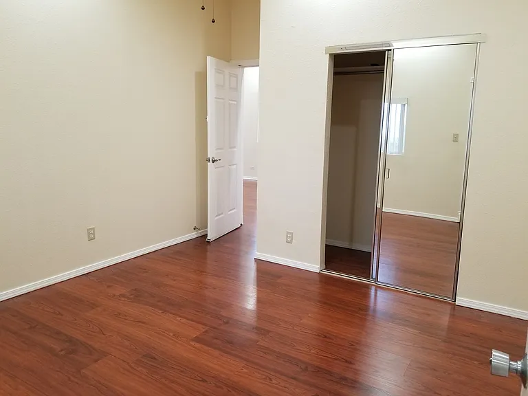 3741 Harding Ave #1 — Photo 25