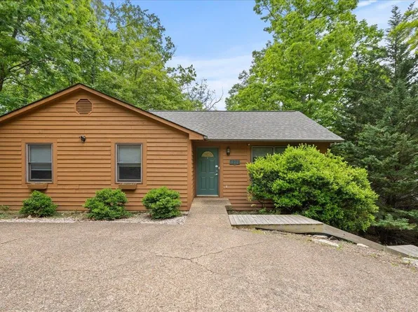 172 Turkey Dr, McGaheysville, VA 22840