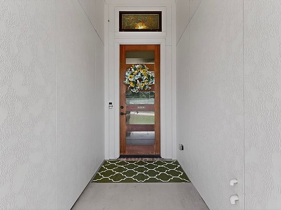 4th image of 115 Dunlap St