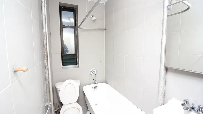 Rented by Nooklyn NYC LLC | media 23