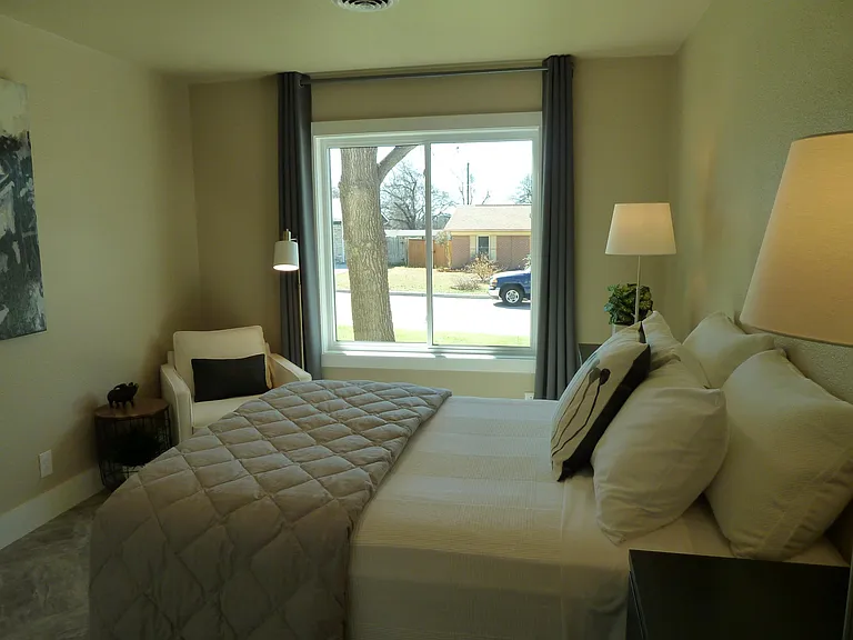 6802 La Salle Dr — Photo 23