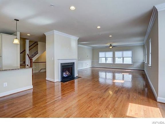 Main living area, 2nd floor