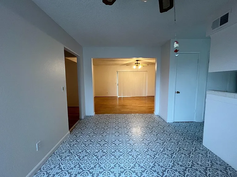 99 W Ashcroft Ave — Photo 8