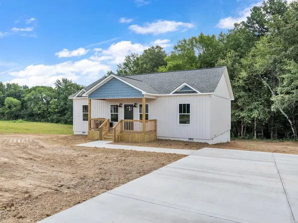 6872 County Road 1223, Falkville, AL 35622