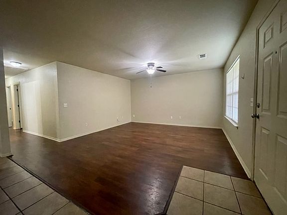 5th image of 3004 S B St