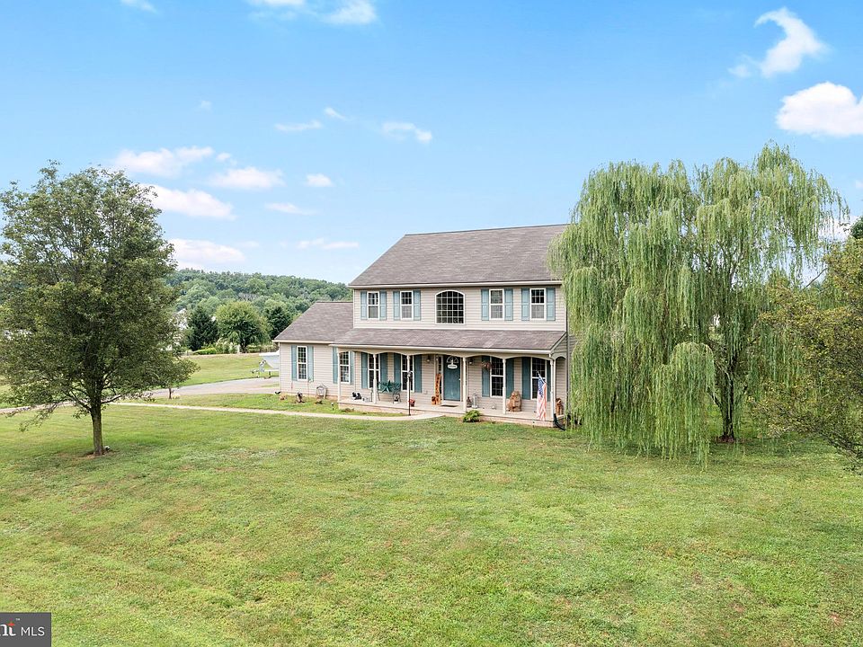 1st image of 104 Farm View Dr
