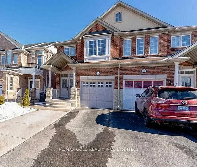 3 bed, $2,800 — Photo 1