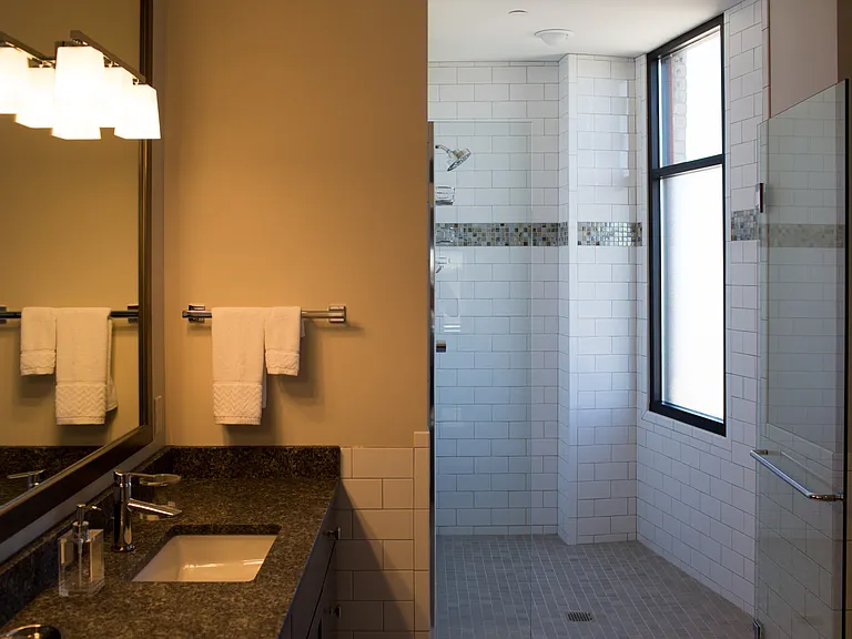 McKay Tower Furnished Apartments — Photo 26