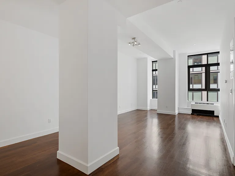 2-17 51st Ave #419 — Photo 2