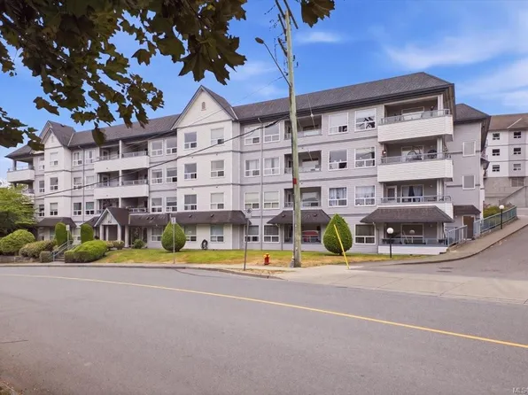 1631 Dufferin Cres #307, Nanaimo, BC V9S 5T4