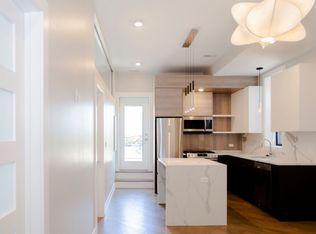 1436 W Blackhawk St #203, Chicago, IL 60642
