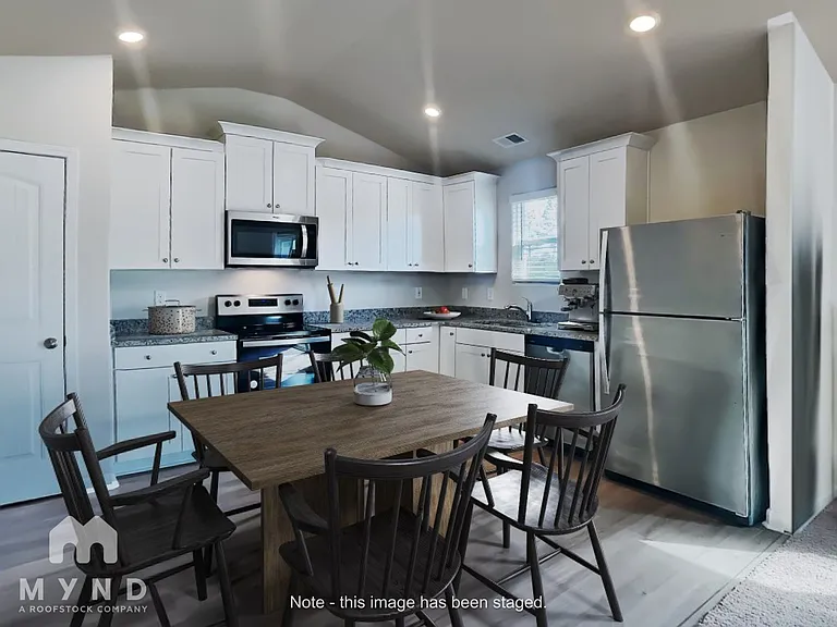 270 New Villas St — Photo 4