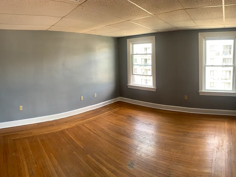 336 E Lincoln Highway — Photo 29