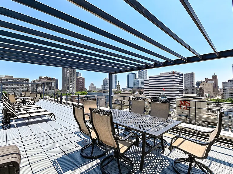 270 E Highland Ave #432 — Photo 33