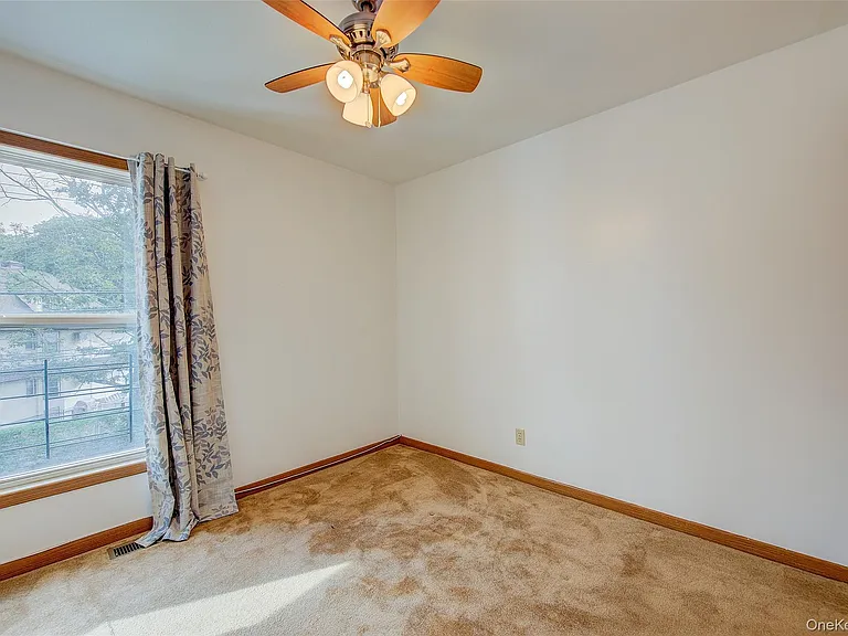 41 Beechwood Ave #HOUSE — Photo 20