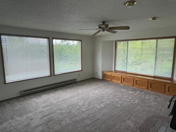 1397 Zylstra Rd, Oak Harbor, WA 98277