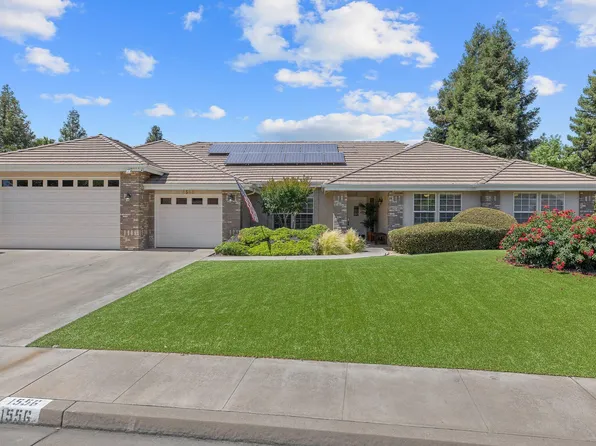 1556 E Paradise Avenue, Visalia, CA 93292