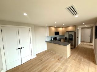30-85 31st St #6A, Astoria, NY 11102