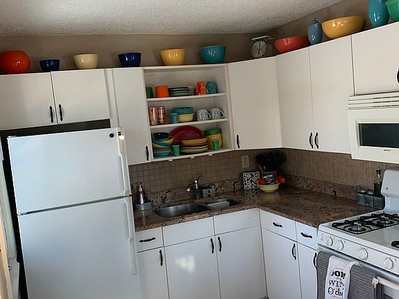 5th image of 2578 Eastman Dr NE