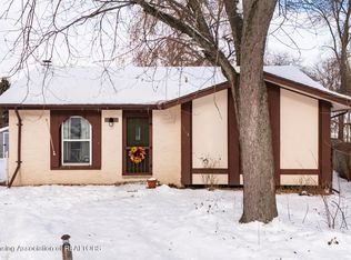 4304 Dumfries Cir, Lansing, MI 48911