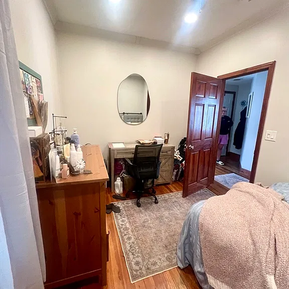 261 E St #2 — Photo 6