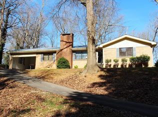 209 Ridgecrest Dr, Dalton, GA 30721