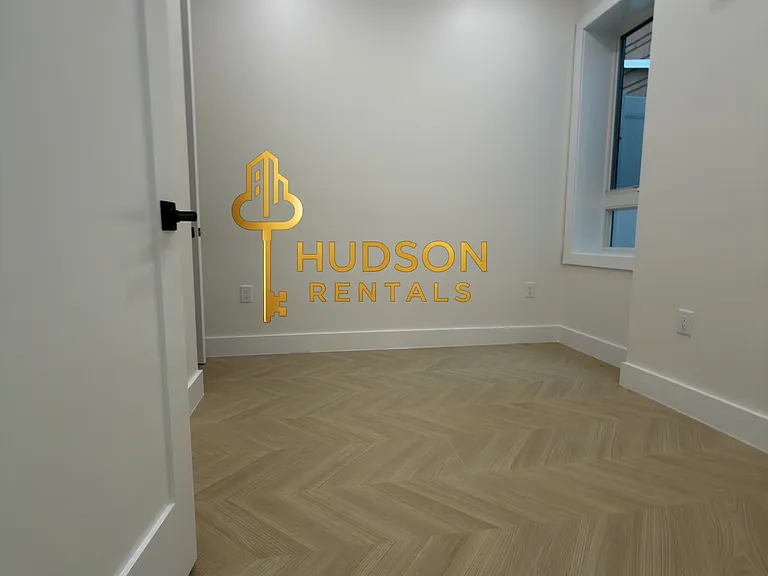 40 Lembeck Ave #106 — Photo 2