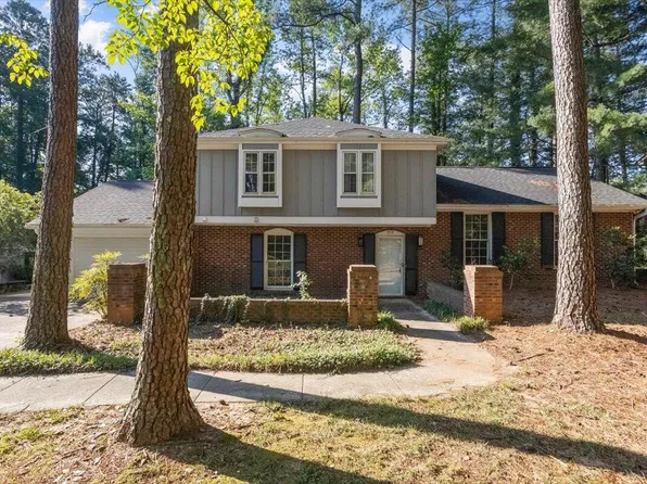 1313 Bloomingdale Dr, Cary, NC 27511