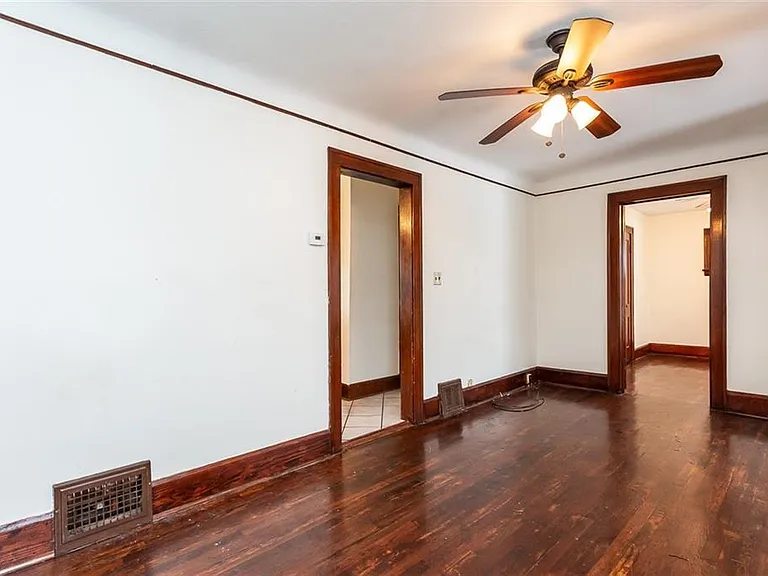 6902 Theota Ave — Photo 6