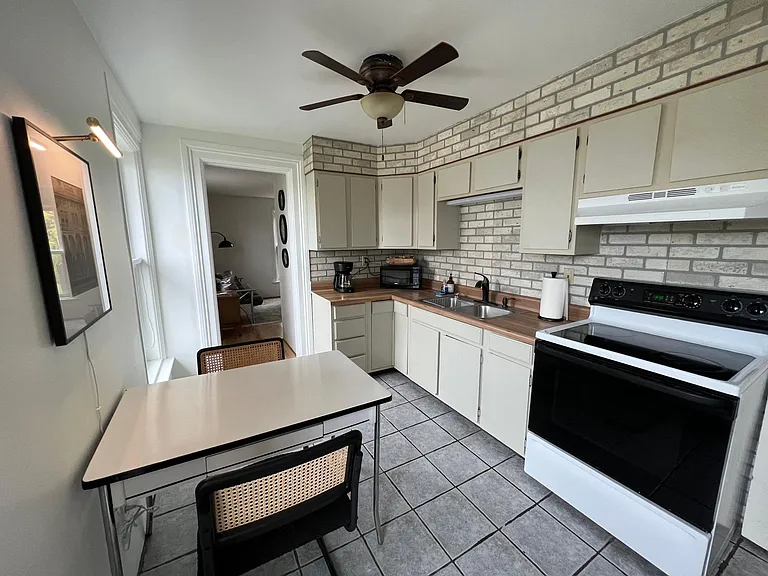 1011 S Water St #B3 — Photo 7