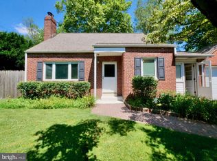 327 Old Eagle School Rd, Wayne, PA 19087