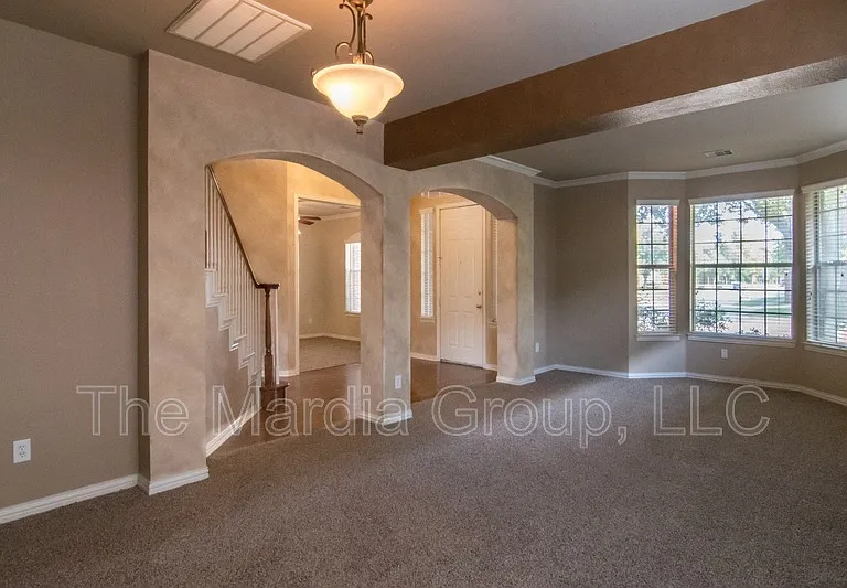 5403 Exeter Dr — Photo 5
