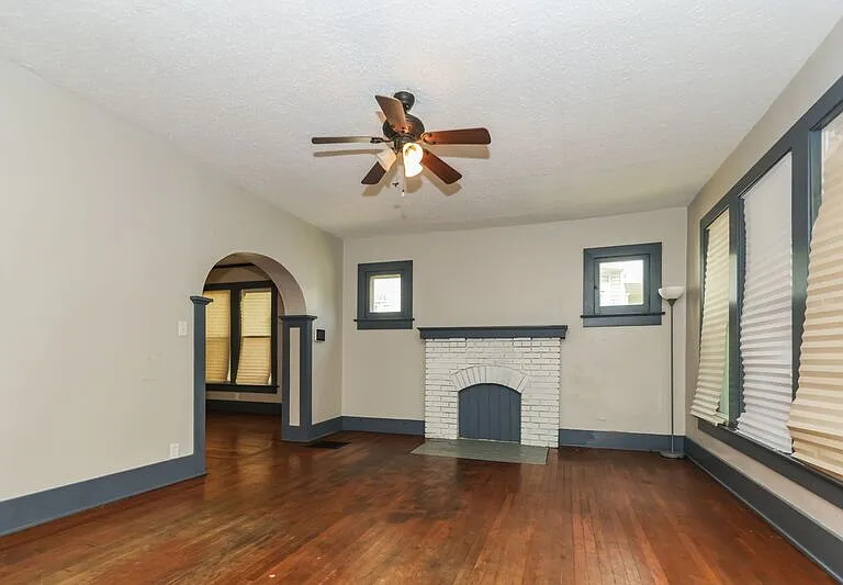105 Rockwood Ave — Photo 4