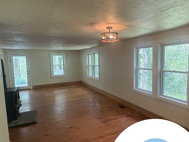 71 Emily Dr — Photo 4