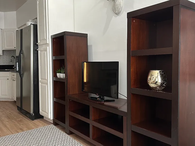 625 S Loomis St #1 — Photo 8