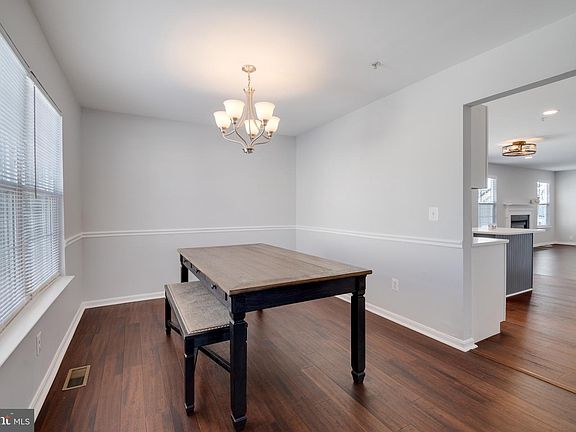 4th image of 4304 Bowling Brooke Ct