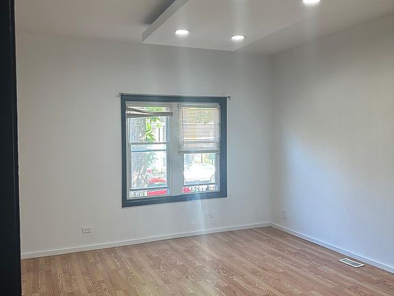 4th image of 1938 N Saint Louis Ave Floor 1