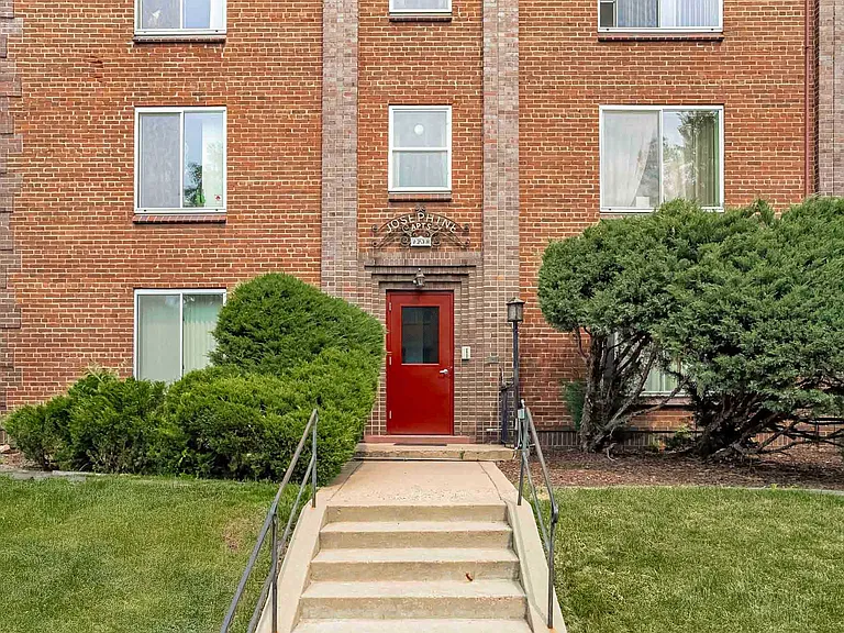1236-1238 N Josephine St — Photo 5