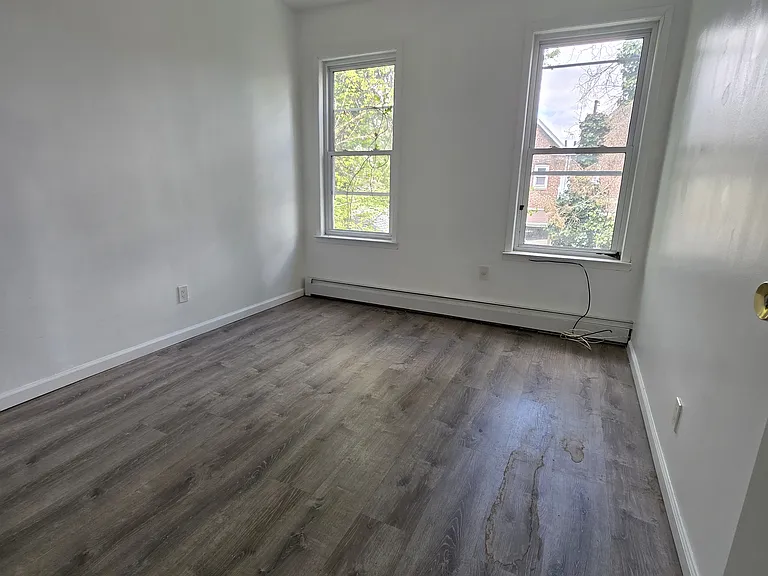 18717 Linden Blvd #2R — Photo 5