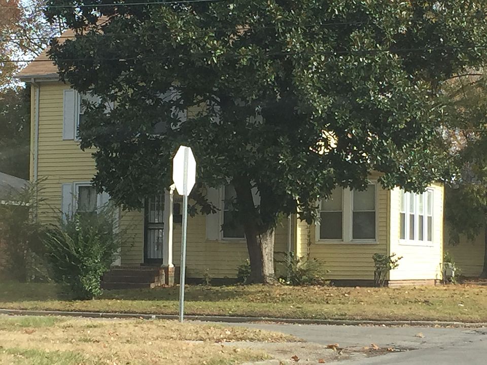 1st image of 2229 Lansing Ave