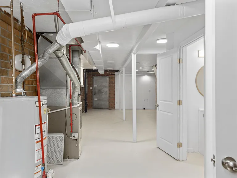 3401 Butler St #1 — Photo 14