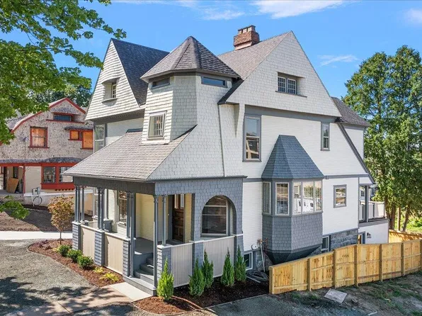 409 Prospect Ave SE, Grand Rapids, MI 49503