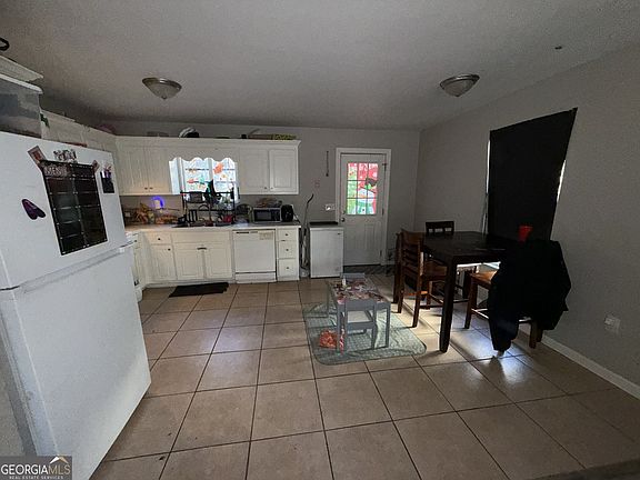 4th image of 3454 Lawton Rd