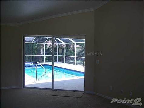 4th image of 121 Spur Dr