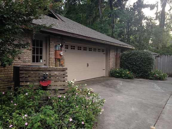 4th image of 3520 SE 18th Ave
