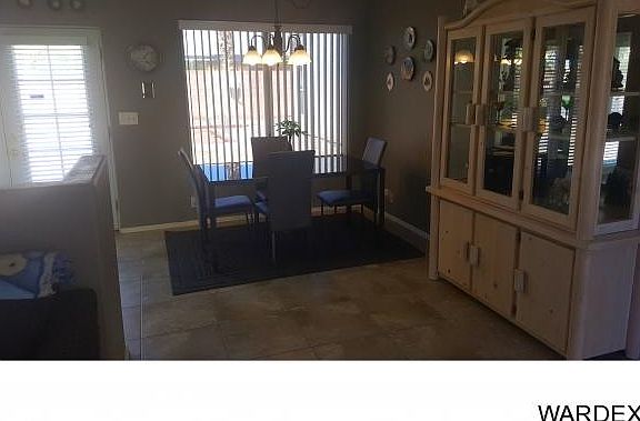 5th image of 1813 E Calle Agrada Dr