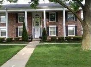 4660 Colonial Ln, Trenton, MI 48183
