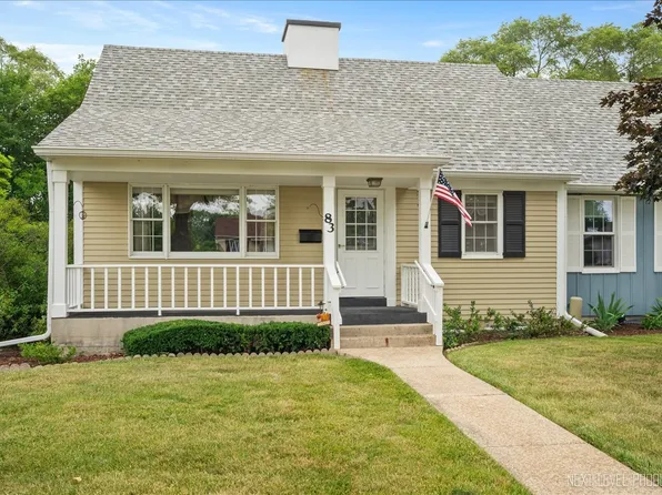 83 Garden Dr, Montgomery, IL 60538